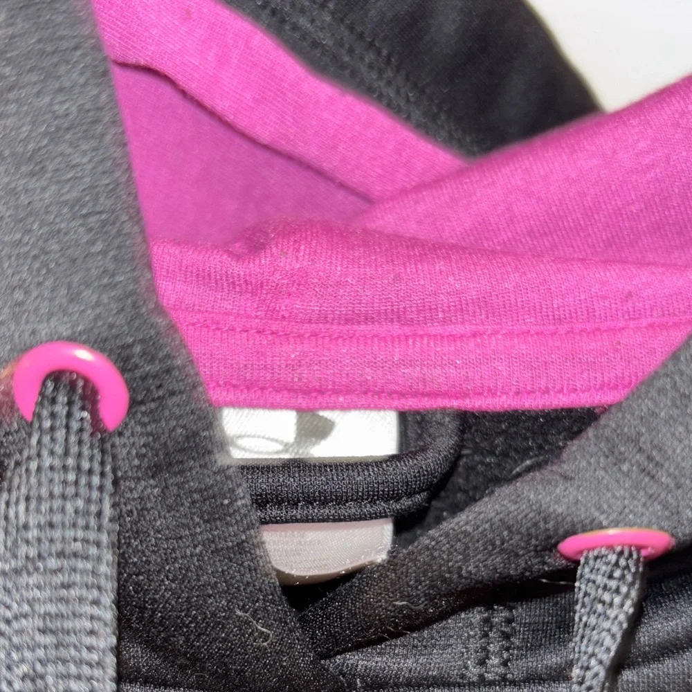 Under Armour Black Hoodie medium
